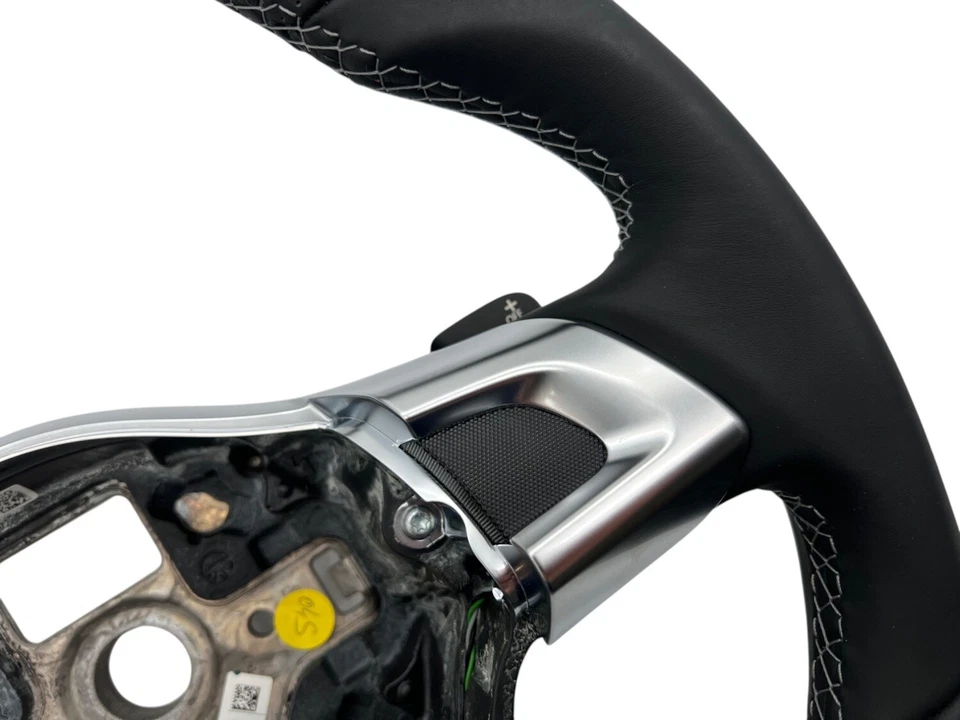 VW R Line Lenkrad Leder Sportlenkrad Golf 6 Passt CC original abgeflacht gelocht - Bild 3 von 4