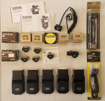 26 Item Lot of (6) WORKING Sunpak Auto 422 D Auto Flash Units + Accessories