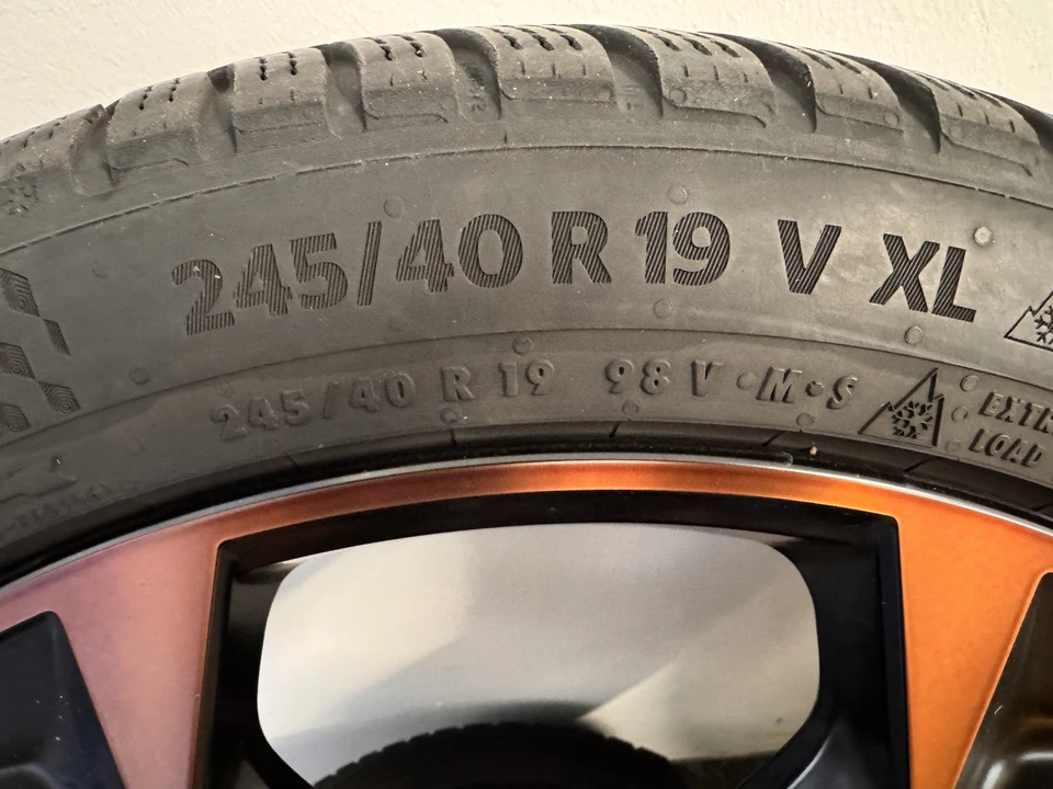 Original Cupra Formentor Winterkomplettradsatz 245/40 R19 98V Gebraucht - Bild 3 von 4