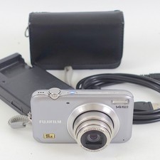 Fujifilm FinePix JX250 Digital Camera 14MP Battery  Charger