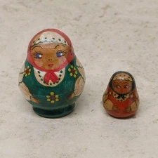 Russian Nesting Dolls 2-Piece Mini 1.5" Moscow 1992 Wooden Handpainted