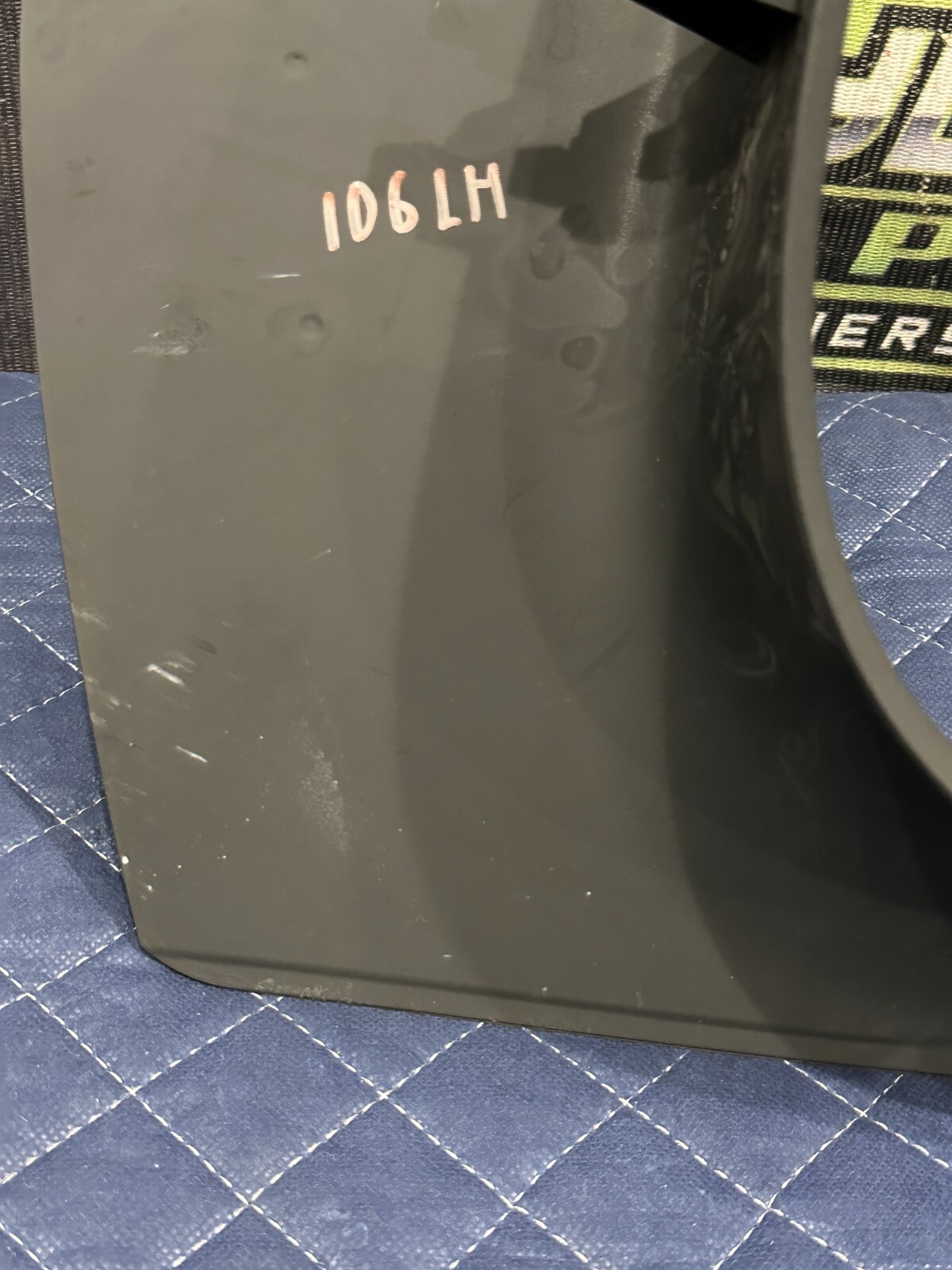 2014 AUDI R8 LEFT RIGHT COWL KICK PANEL TRIMS 423 867 271 423 867 272