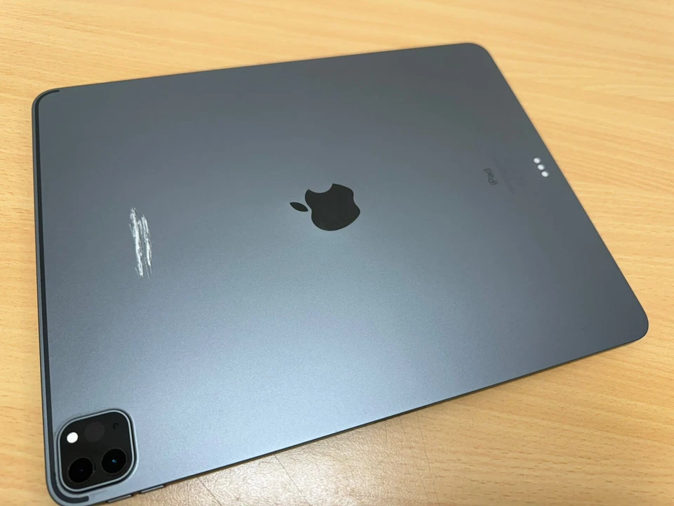 iPad Pro 12.9” 5th Gen A2378 Wi-Fi Space Grey Housing Battery Charging Port - Image 3 of 4