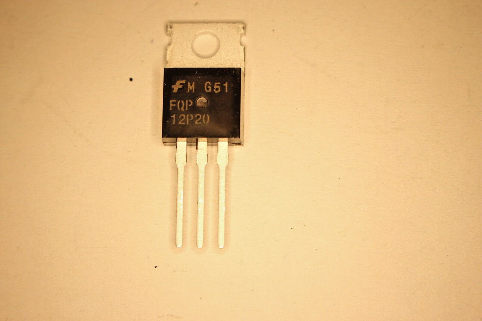 2SD261 NEC TO92 TRANSISTOR NPN THT 2SD261 NEC TO92 TRANSISTOR NPN THT