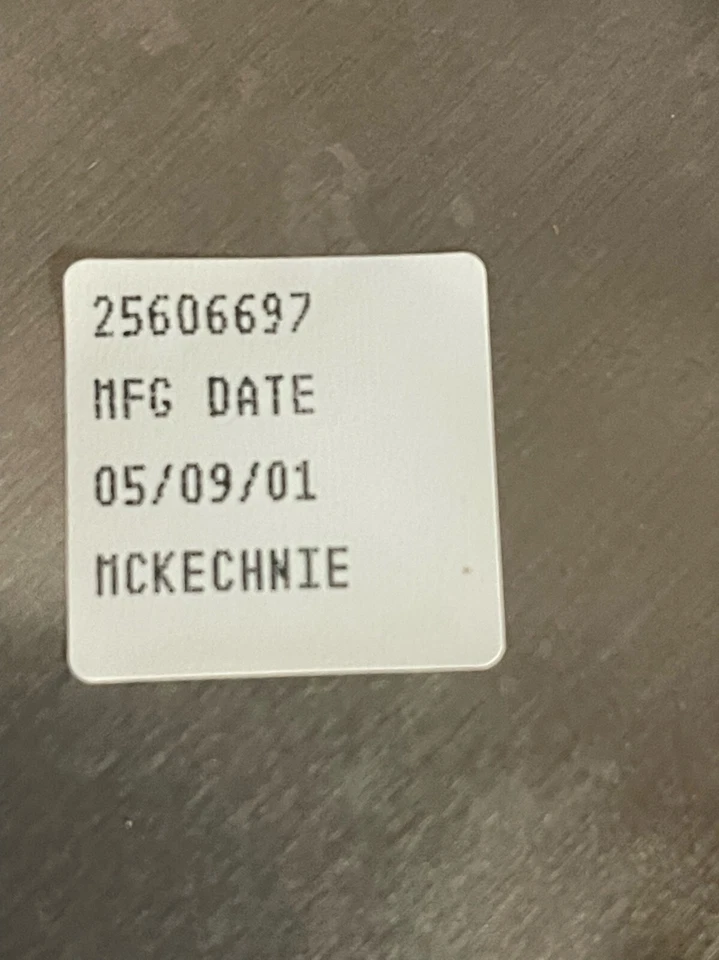 Pontiac Bonneville 1990-92 tapas de rueda centrales OEM NOS GM 25606697 Foto 3 de 3
