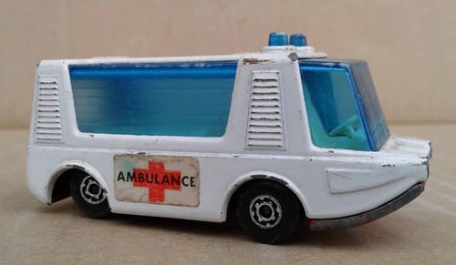 SELECTION OF MODEL AMBULANCES inc. MATCHBOX, LESNEY & CORGI. - Picture 88 of 101