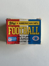 Topps 1987 American NFL FootballCard Set Of roughly 80 Cards & Collectors Box
