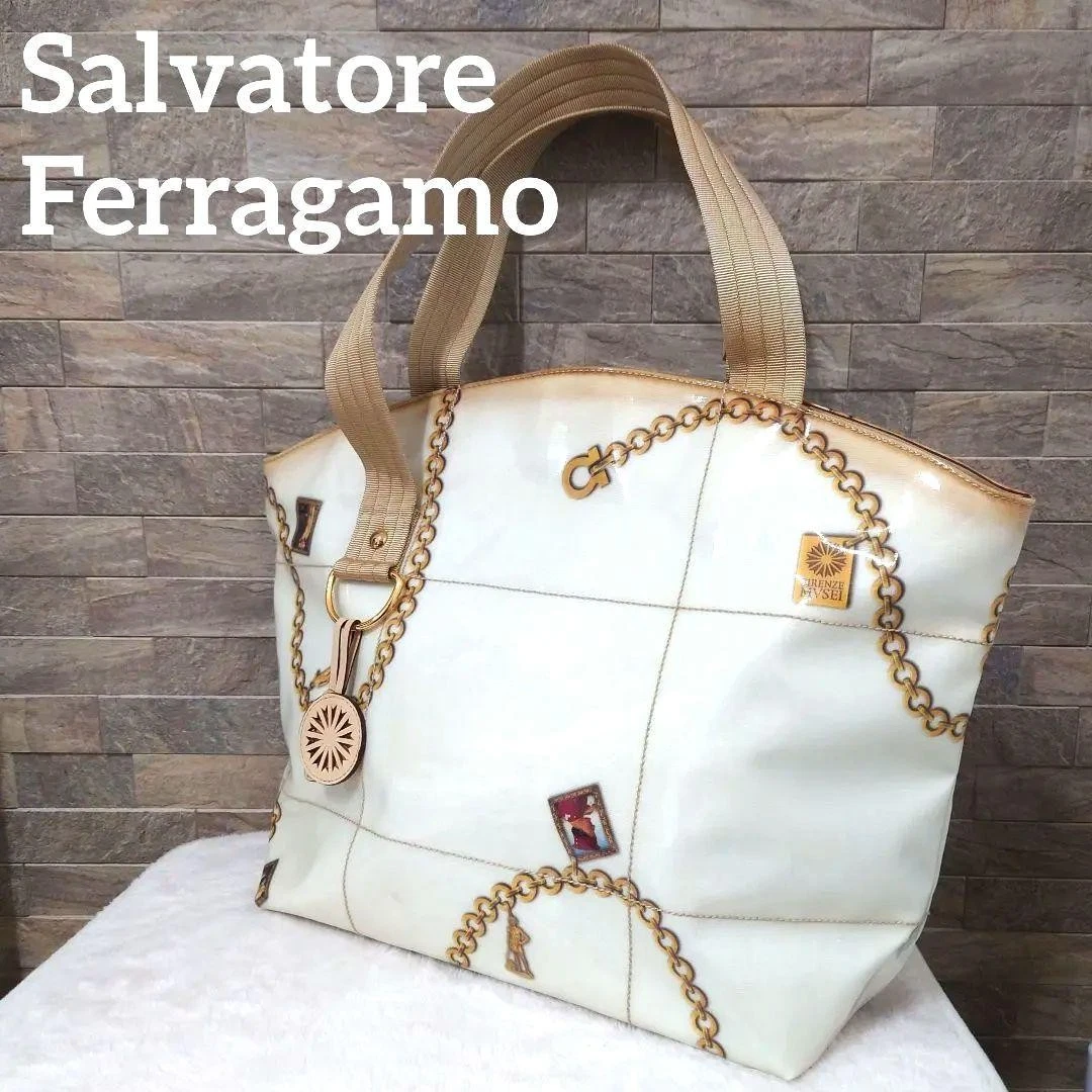 Borsa tote Salvatore Ferragamo modello Gancini rivestita autentica