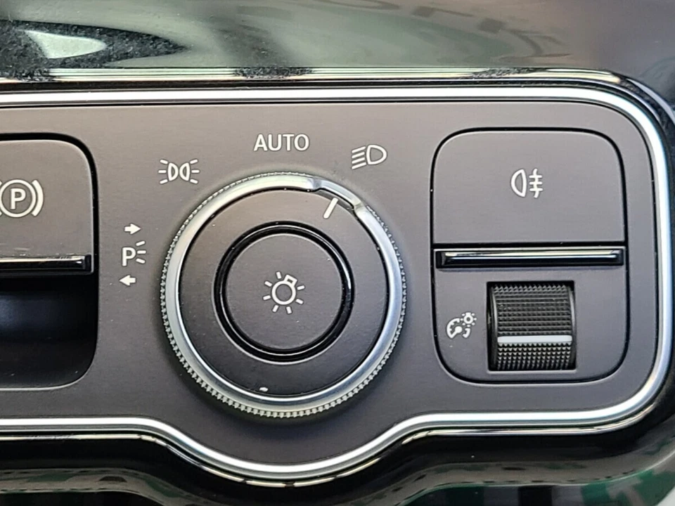 Mercedes W177 A Class Headlight Switch A2479052802 - Image 4 of 4