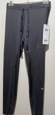 New With tags ALO Yoga Legging Dark Gray Size M RN # 87370 MSRP: $128