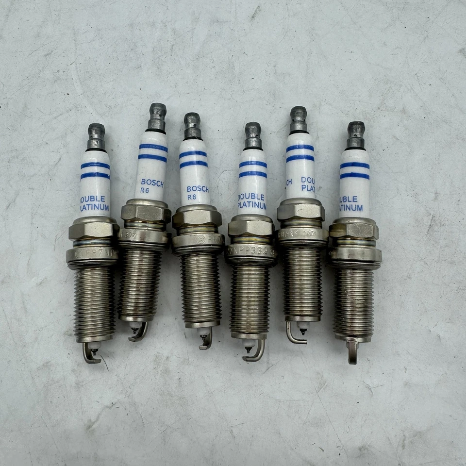 6X BOSCH Spark Plugs Platinum FR7NPP332 For BMW X3 X5 E60 E83 E85 E90 N51 N52 - Imagem 4 de 4