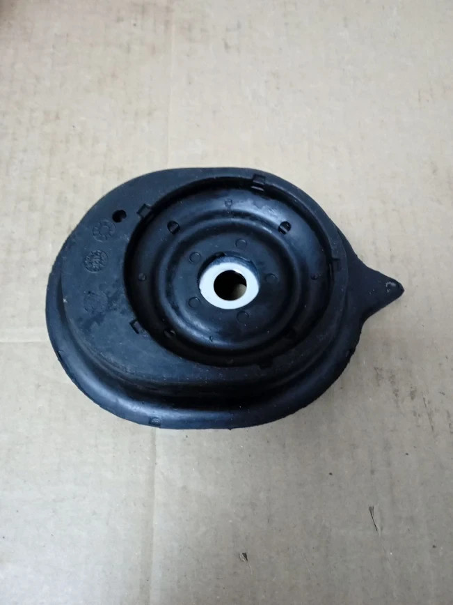 Febi Bilstein 28222 Suspension Strut Mount