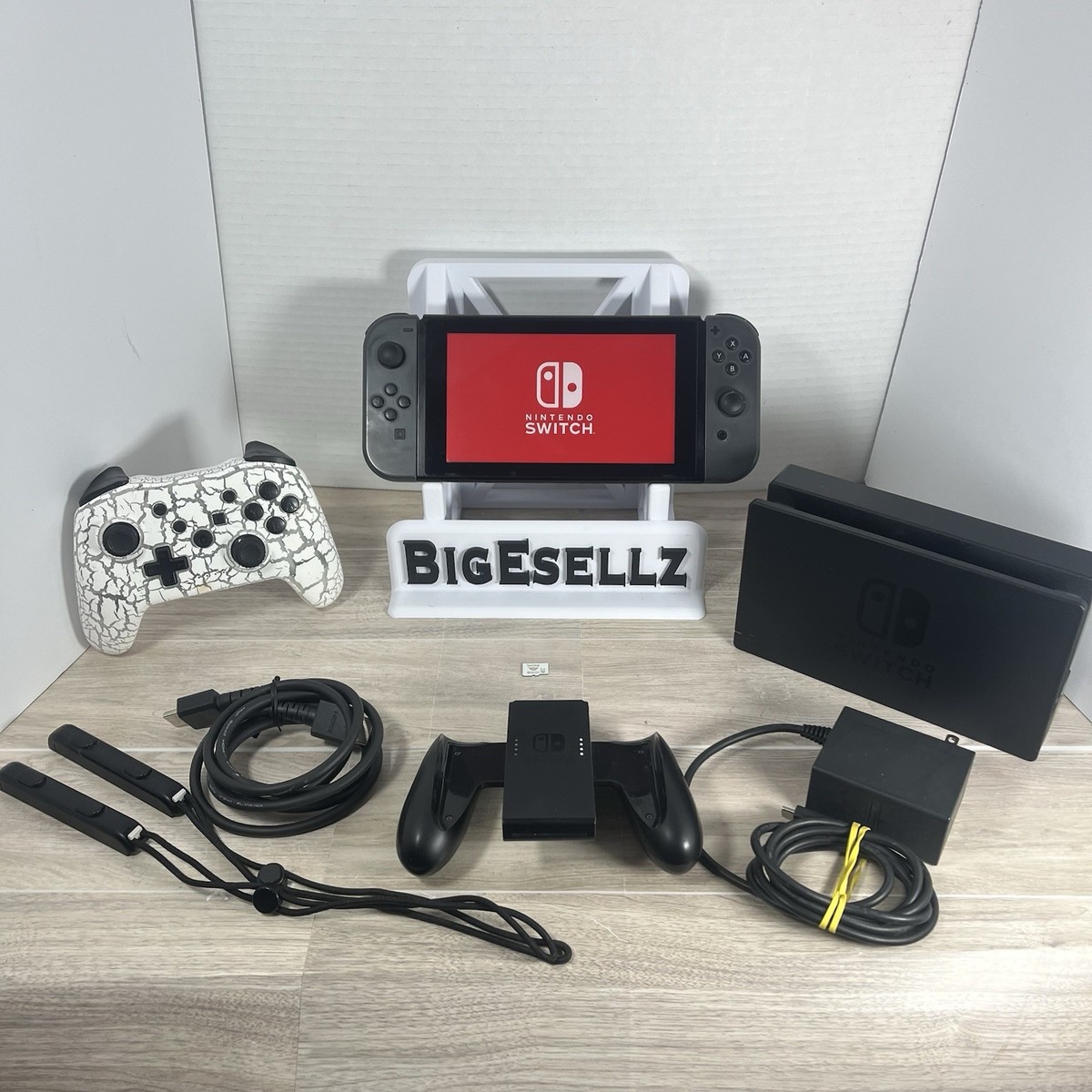 Nintendo Switch HAC-001-(01) Gray Bundle 64GB Joy-Cons Complete | eBay