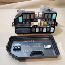 Fuse Box Engine Right Hand Engine Compartment Touring Fits 16-18 PILOT 259085