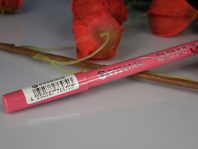 Essence Lipliner Konturenstift Farbe C01 Kiss Bomb. 1005.2