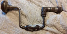 VINTAGE AMERICAN BEAUTY  HAND BRACE DRILL W/ Ratcheting Chuck 