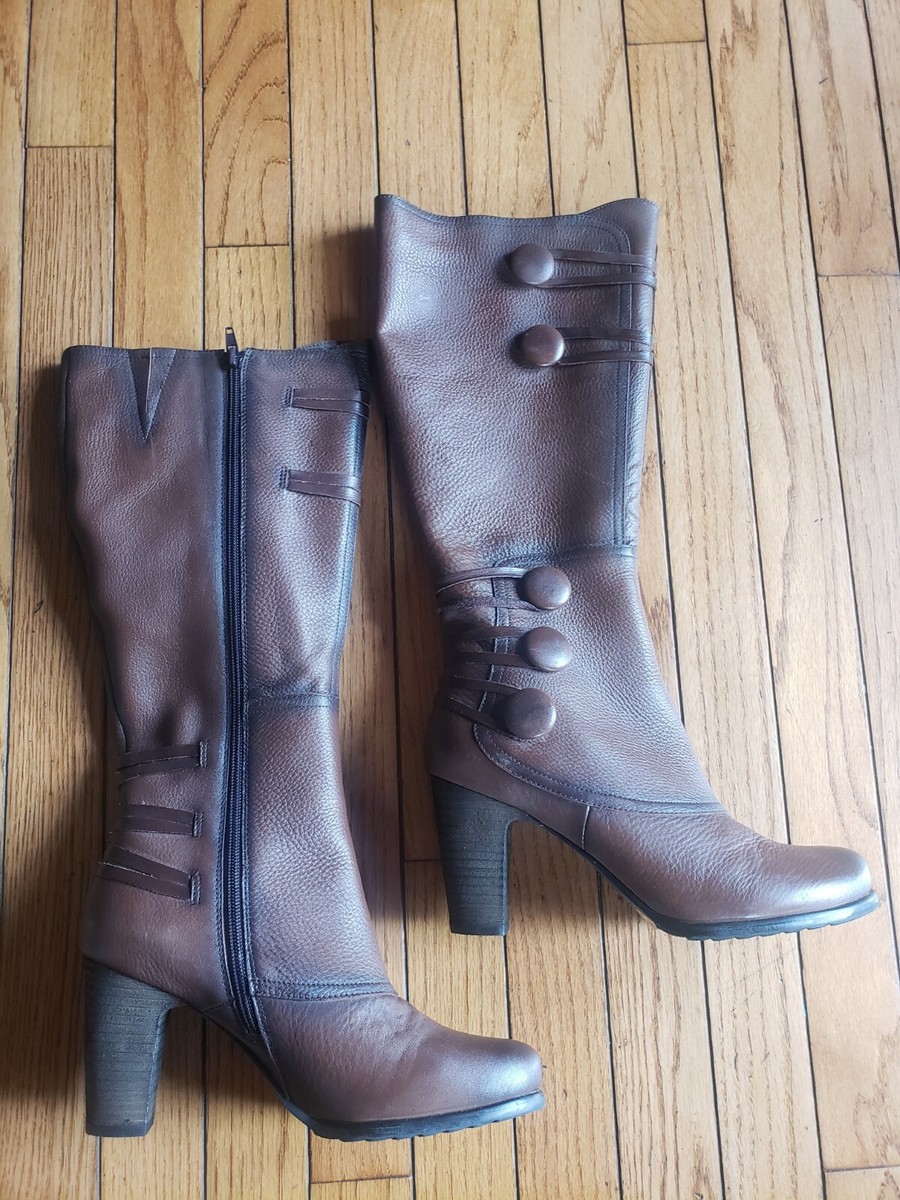 NIB Women's Miz Mooz Nicolette Zip up Button Boots Size 9 Brown