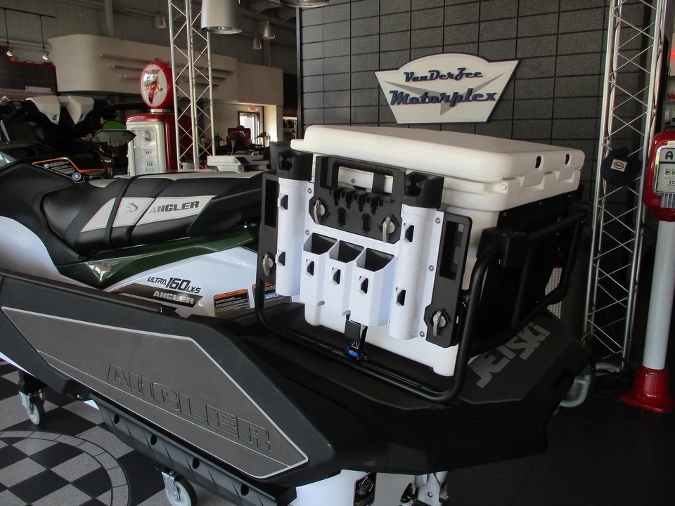 Kawasaki Ultra 160 LX-S 2025 Angler Foto 2 de 4