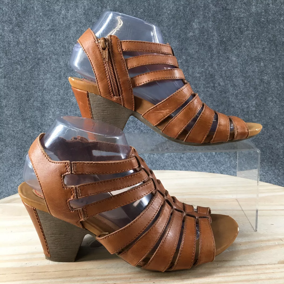 New balance best sale heels