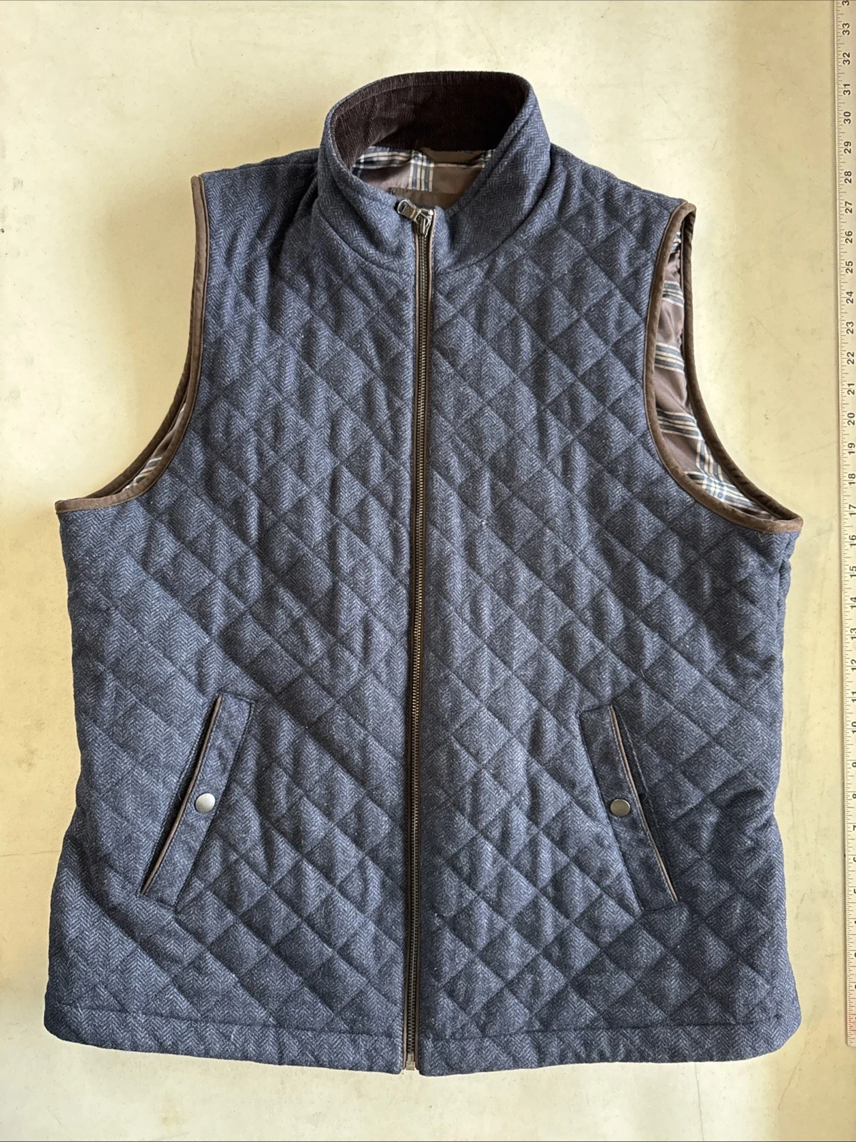 Jos. A. Bank Reserve Mens Vest Wool Blend Quilted Navy Blue Size Large, Nice!