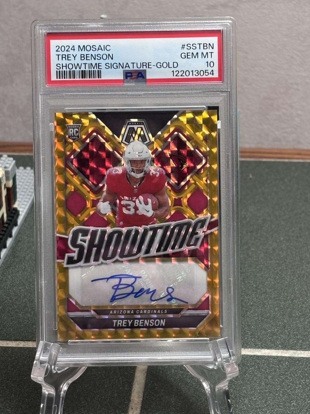 Trey Benson Panini Mosaic Showtime Signatures #SSTBN Gold