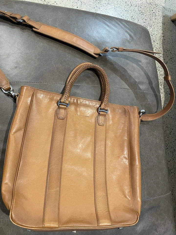 Rm Williams Large Laptop Leather Bag  38cmx33  Bag W Shoulder Strap Never Used - image 3 of 4