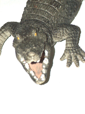 2007 Schleich AM Limes 69 D-73527 7'' 17.78 cm Alligator Crocodile Figure VG PVC