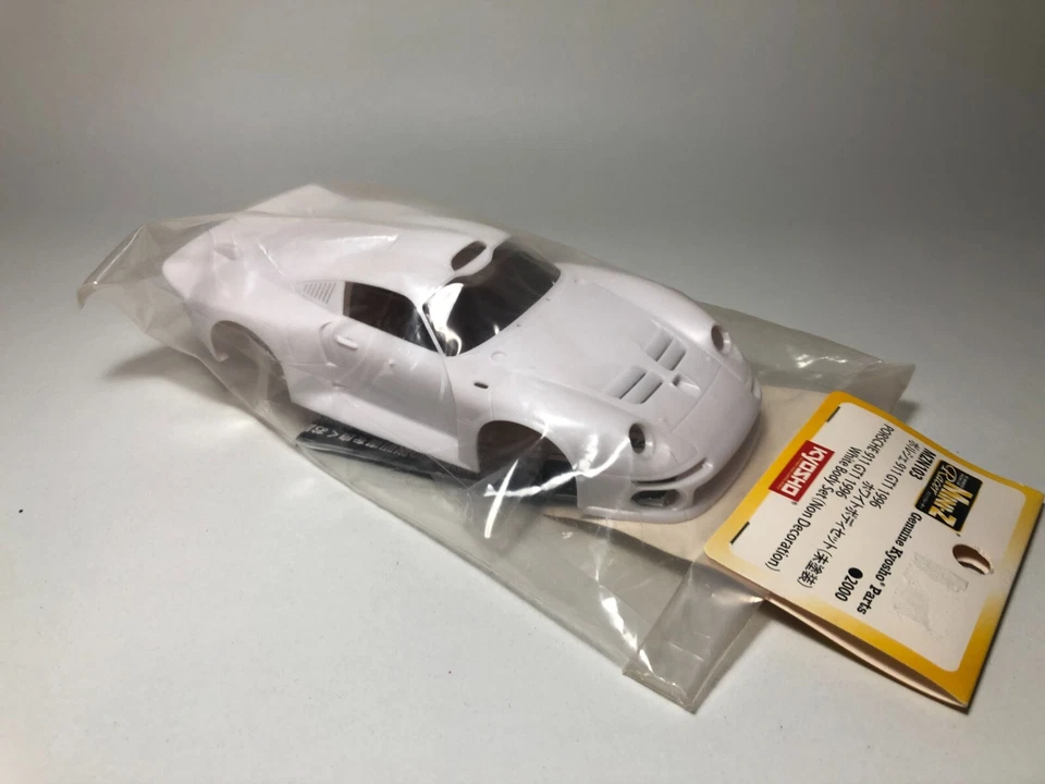 KYOSHO Mini-z PORSCHE 911 GT1 1996 White Body Set (Non Decoration) MZN103 - Image 4 of 4