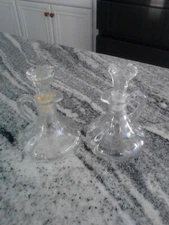 Vintage Set of Clear Paneled Glass Oil and Vinegar Cruets w/Decorative Stoppers