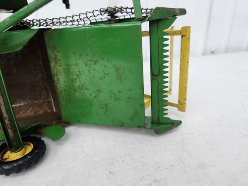Vintage Original 1/16 Eska John Deere 30A Pull Type Combine Farm Tractor - Picture 18 of 19