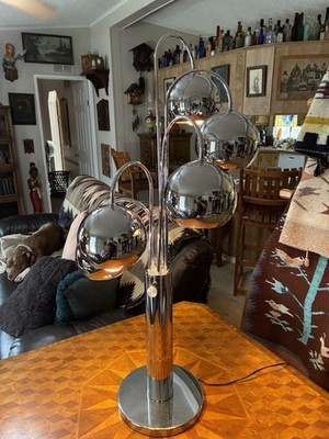 39.5  Mid-century Modern Chrome Table Top 5 Eyeball Lamp by Robert Sonneman