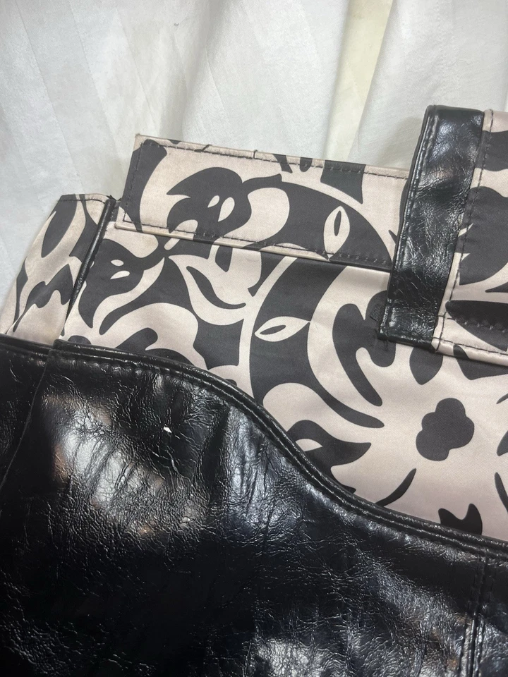 Miche-Vanessa Bolso Floral Blanco y Negro Shell Foto 4 de 4