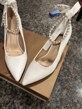 NEW NEVER WORN White Ribbon and Pearl Bridal Shoes, Size 38