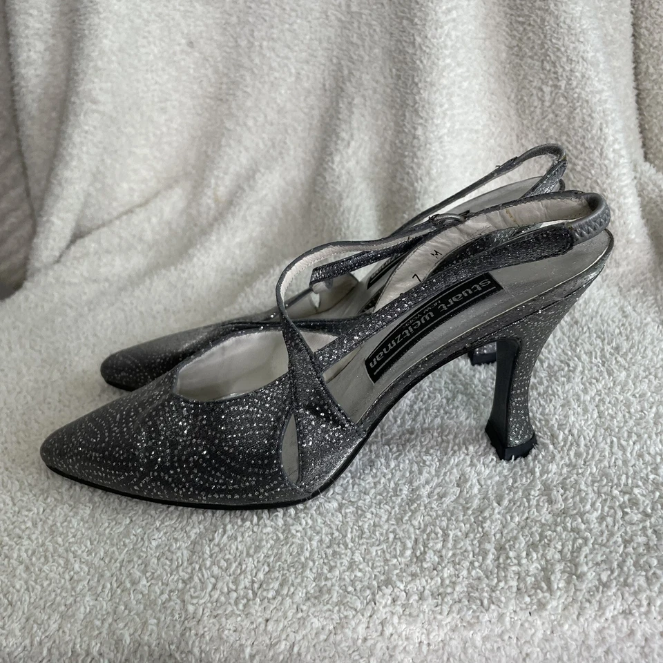 Tacones de Colección Stuart Weitzman Brillo Talla 7M Plateados Formales Foto 3 de 4