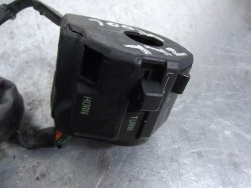 INTERRUPTOR IZQUIERDO KAWASAKI ZXR400 L - Imagen 2 de 3