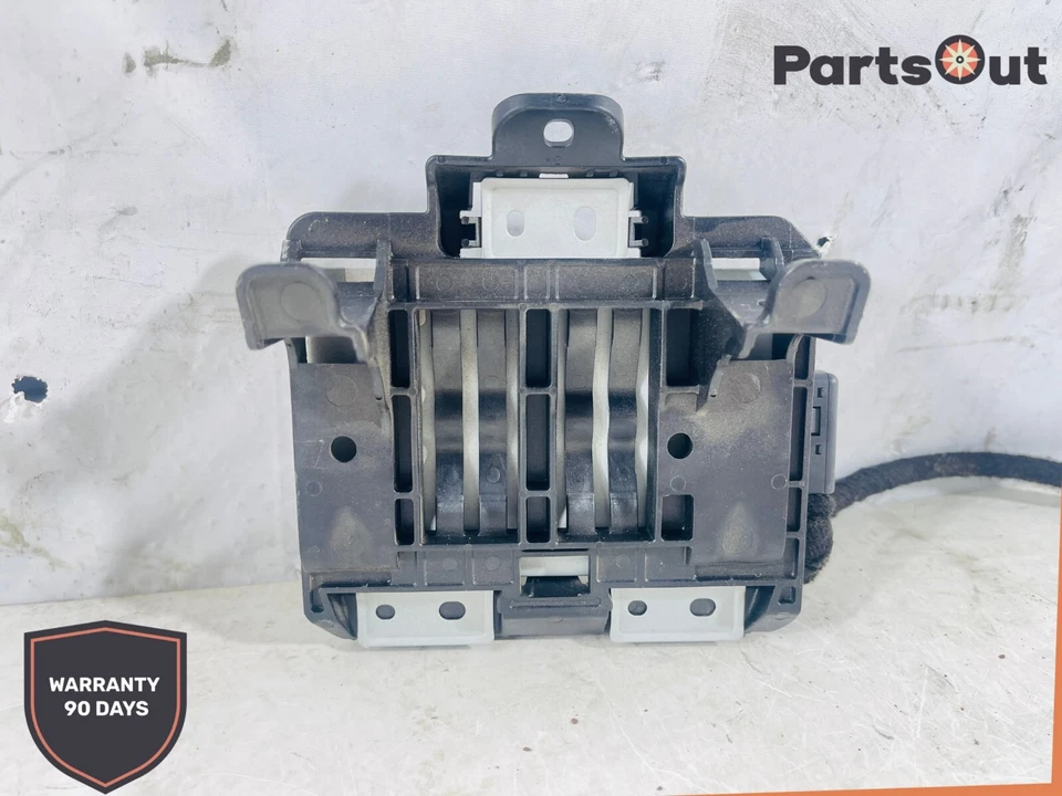 2010-2012 Mercedes Glk350 Communication Module 2049000300  OEM - Image 4 of 4