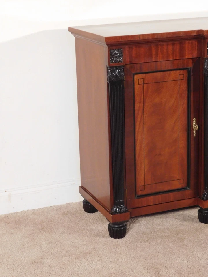 BAKER Muebles Colección Regencia Caoba con Acentos Ebonizados Aparador Servidor Foto 3 de 4