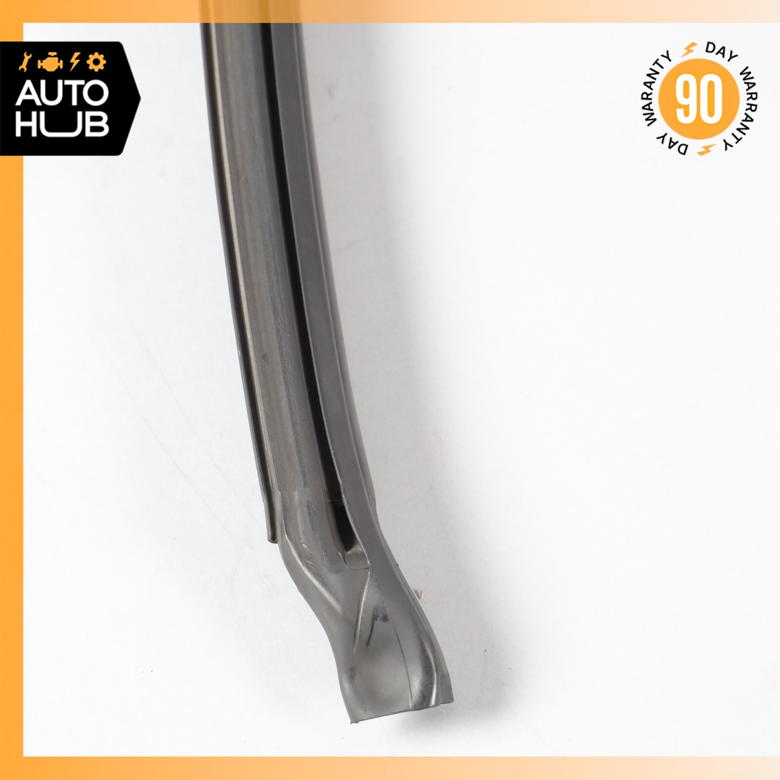 08-19 Maserati GranTurismo M145 Coupe Right Side Door Upper Seal Rubber OEM