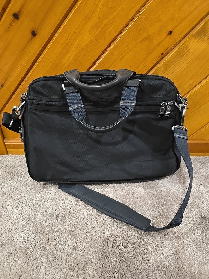 TUMI 222634HK2 ALPHA BRAVO Flap Brief Limited Use!!! - Image 2 of 4