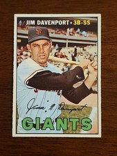 1967 Topps 441 Jim Davenport, EX-NMT 