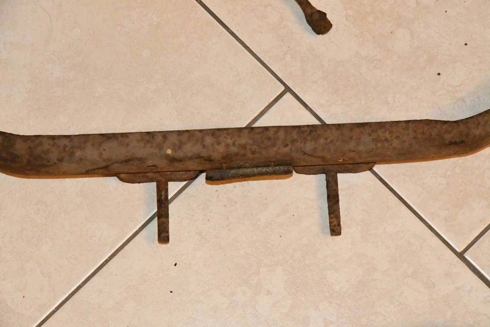 Ford Fairlane 1955 1956 coche de pasajeros y camioneta radiador soporte central Foto 2 de 4