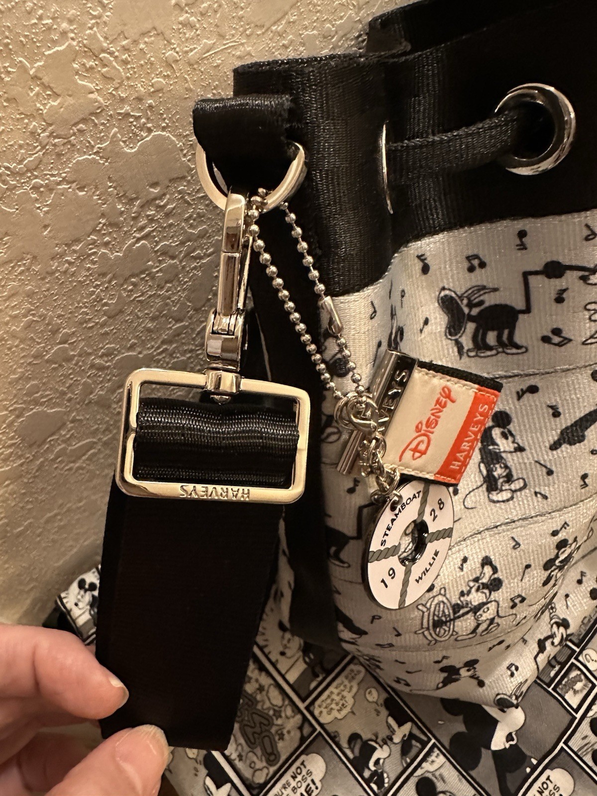 Harvey’s Seatbelt Disney Steamboat Willie Park Hopper Bag and Wallet Excellent image 8