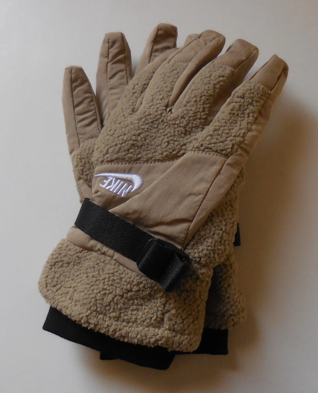 Nike Sherpa High Pile Fleece Training Gloves Men Khaki/Black/White Large