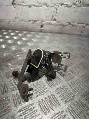 MERCEDES-BENZ GLC C253 Höhenstandsensor hinten rechts A0009053704 2.20 21505604