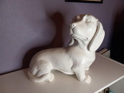 White Ceramic Dachshund Statue unbranded figure figurine doxy, wiener dog