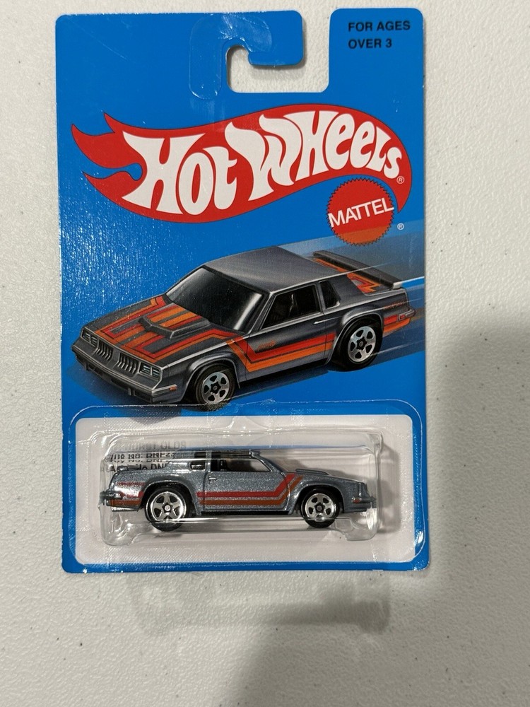 Hot Wheels 84 Hurst Olds