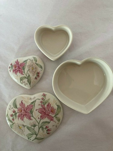 2 Otagiri Vintage Porcelain Heart Trinket Boxes Pink & White Flowers Gold Trim - Picture 9 of 12