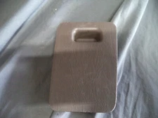 05 tundra/sequoia fuse cover brown (MxA)