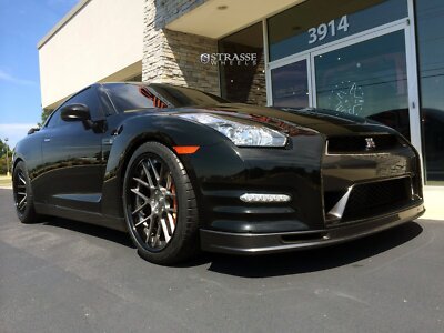 Cars strasse wheels nissan gt r track edition Desk Mat Stitched