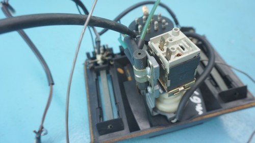 MERCEDES--BENZ W116 450SEL 280SEL, CONTROL DE CALEFACCIÓN DE AIRE ACONDICIONADO CON INTERRUPTORES DE AJUSTE - Imagen 10 de 12